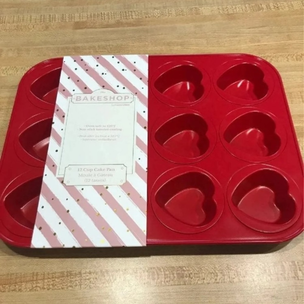 Masterclass Heart Shaped Cupcake Pan Red NWT